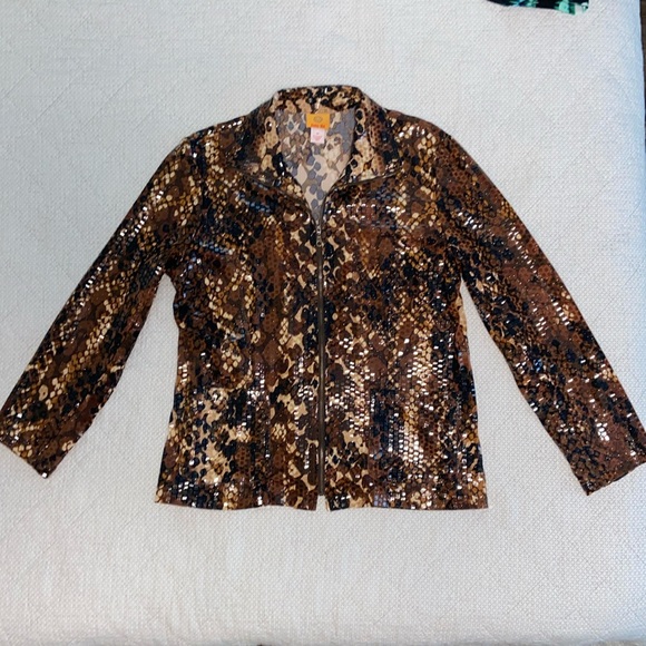 Ruby Rd. Multicolor Animal Print Top - Picture 4 of 8